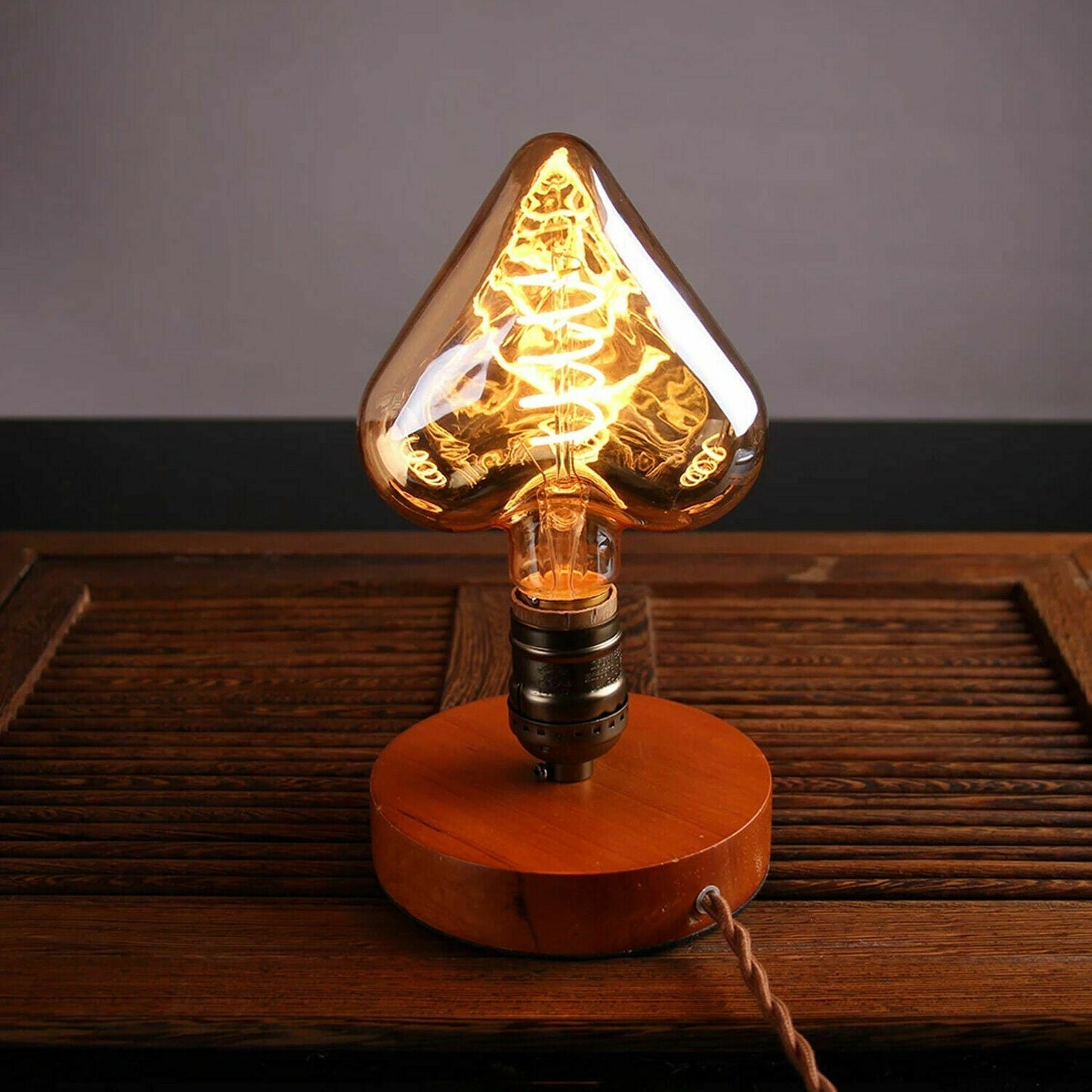 E27 Heart - Shaped 4W LED Filament Bulb ~1044