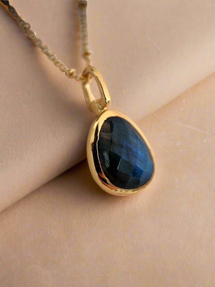 Labradorite Gemstone Necklace