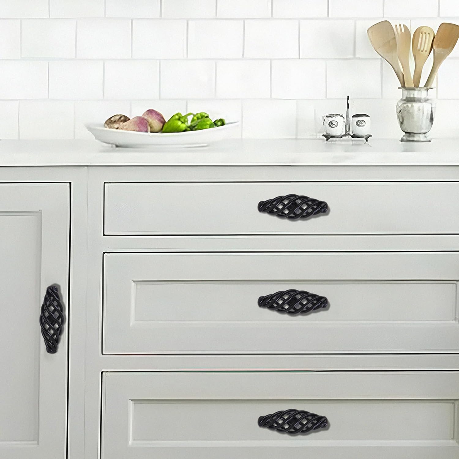 Modern Kitchen Cabinet - Drawer Pulls & Door Furniture Handles in Black ~1330-1